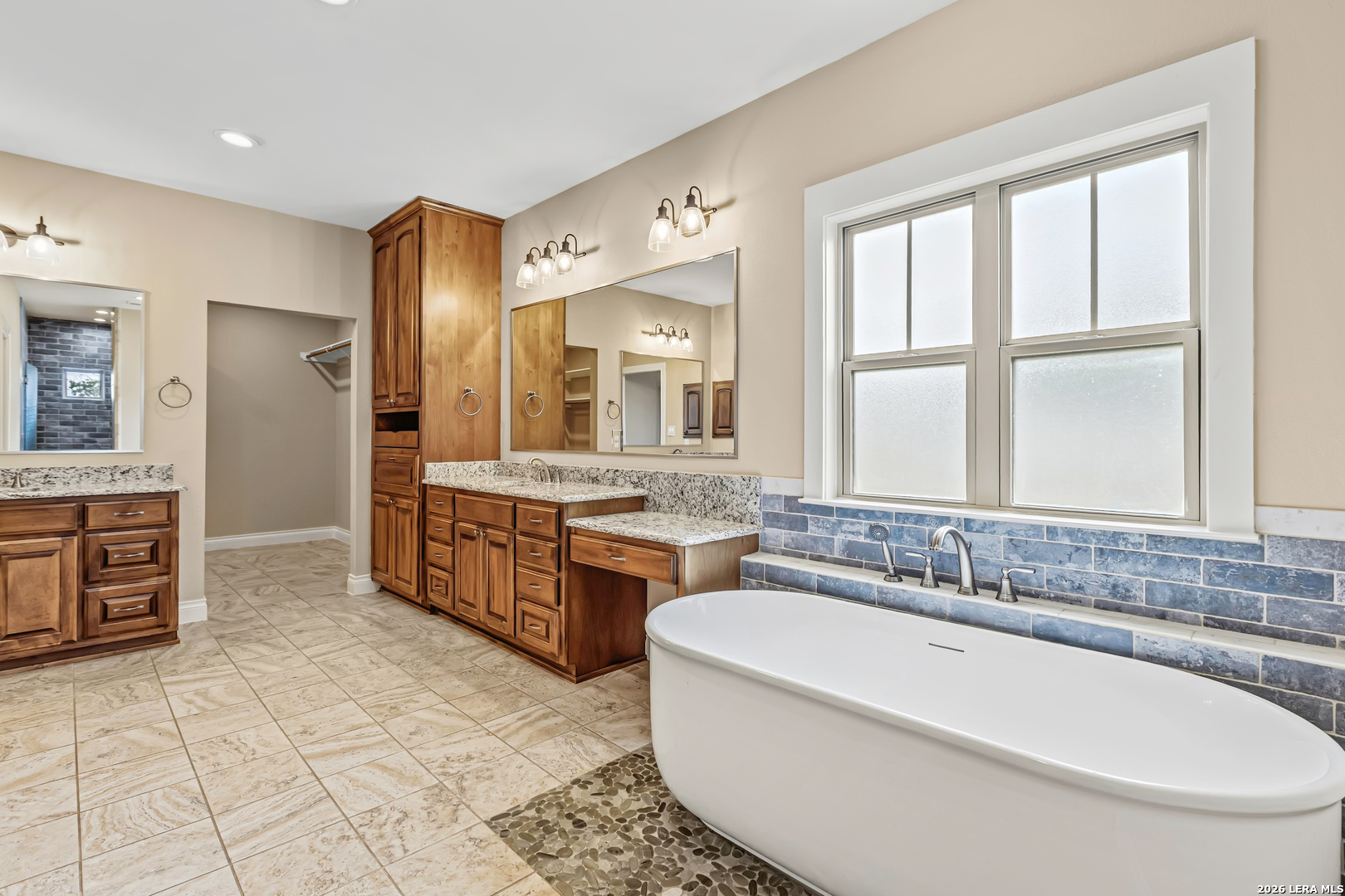 2729 County Road 357 La Vernia TX 78121