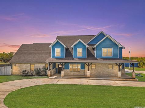 2729 County Road 357 La Vernia TX 78121