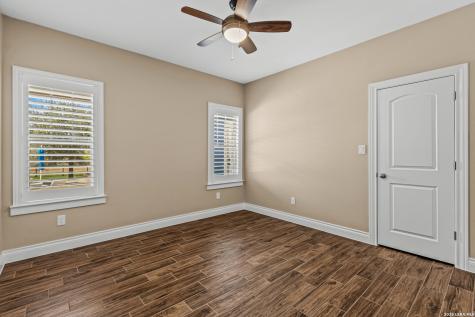 2729 County Road 357 La Vernia TX 78121