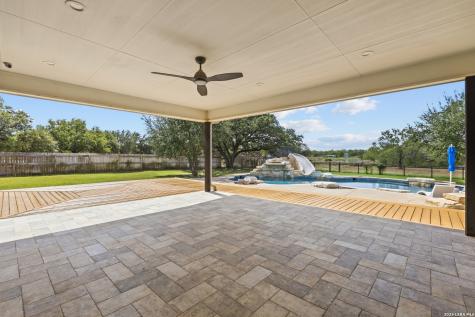 2729 County Road 357 La Vernia TX 78121