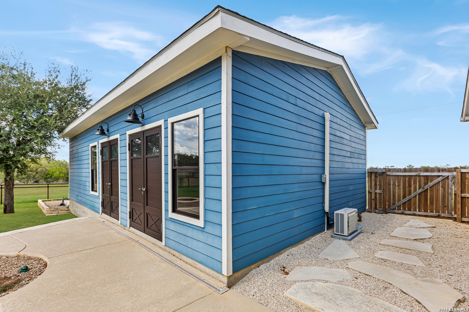 2729 County Road 357 La Vernia TX 78121