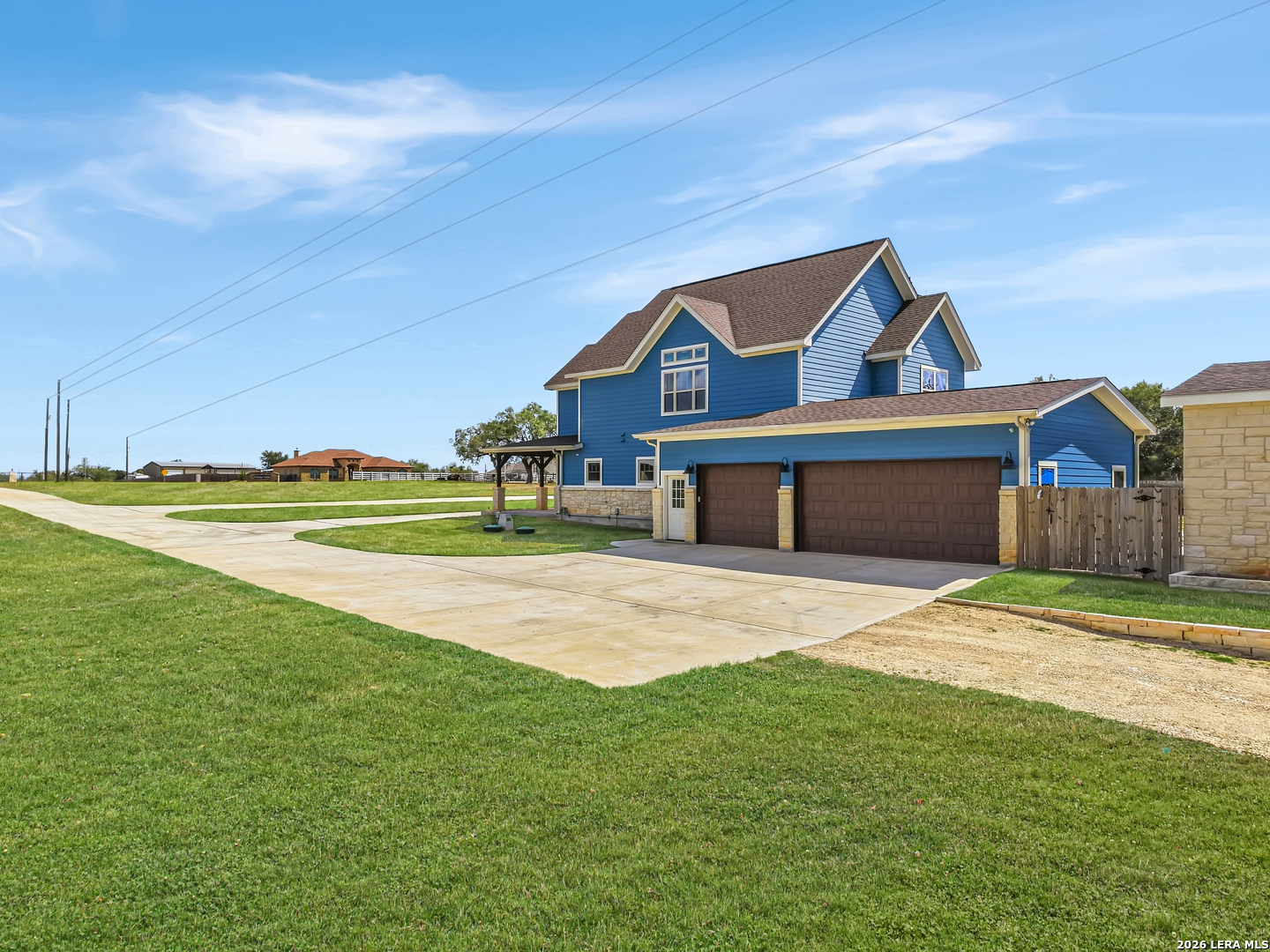 2729 County Road 357 La Vernia TX 78121