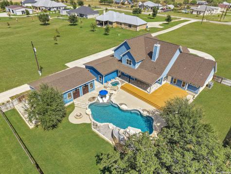 2729 County Road 357 La Vernia TX 78121
