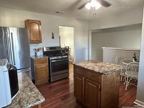 522 Marquette Drive San Antonio TX 78228