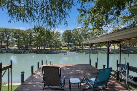2649 Blumberg Park Seguin TX 78155