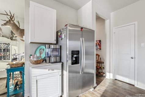116 Middle Green Floresville TX 78114