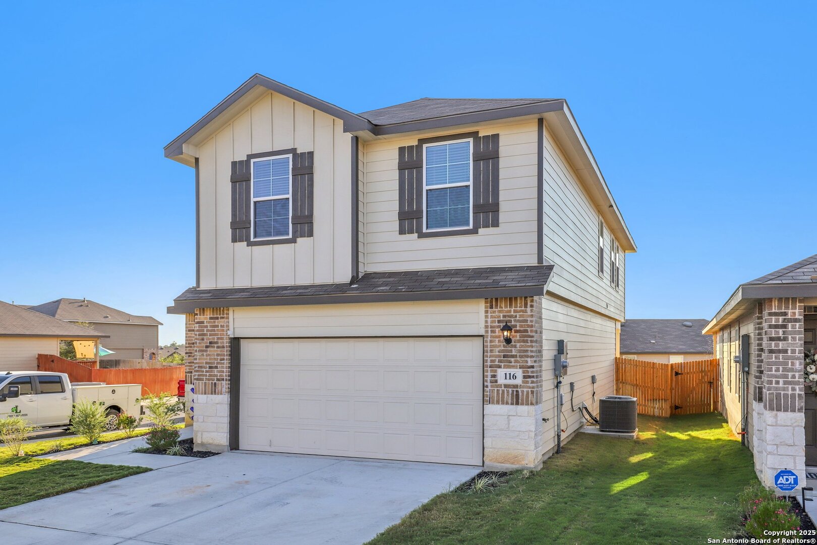 116 Middle Green Floresville TX 78114