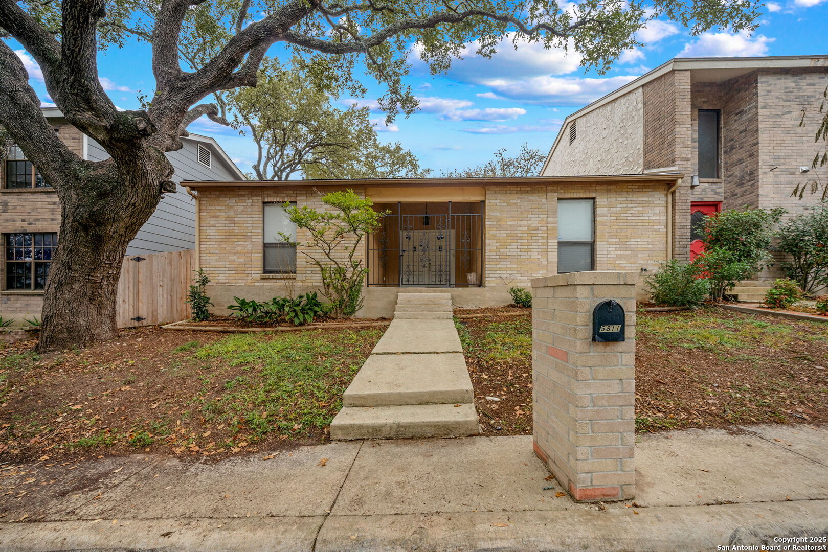 5811 Rue Royale San Antonio TX 78240