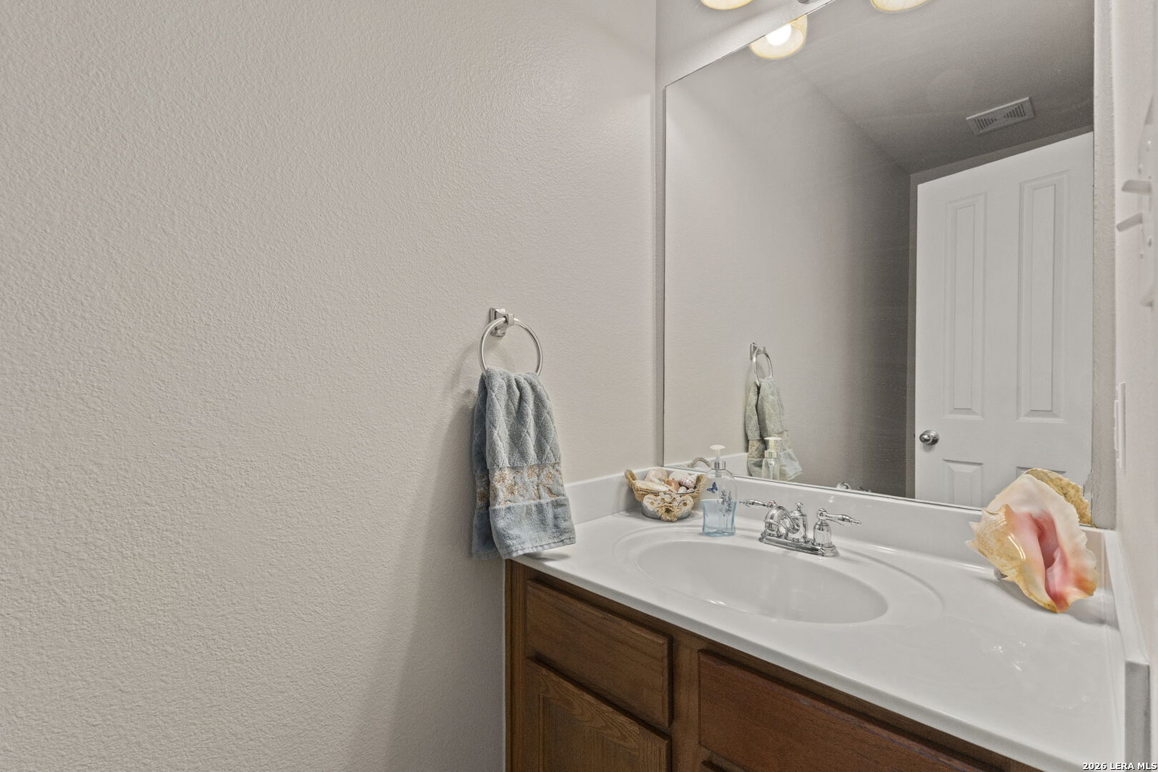 1015 Magnolia Bend San Antonio TX 78251