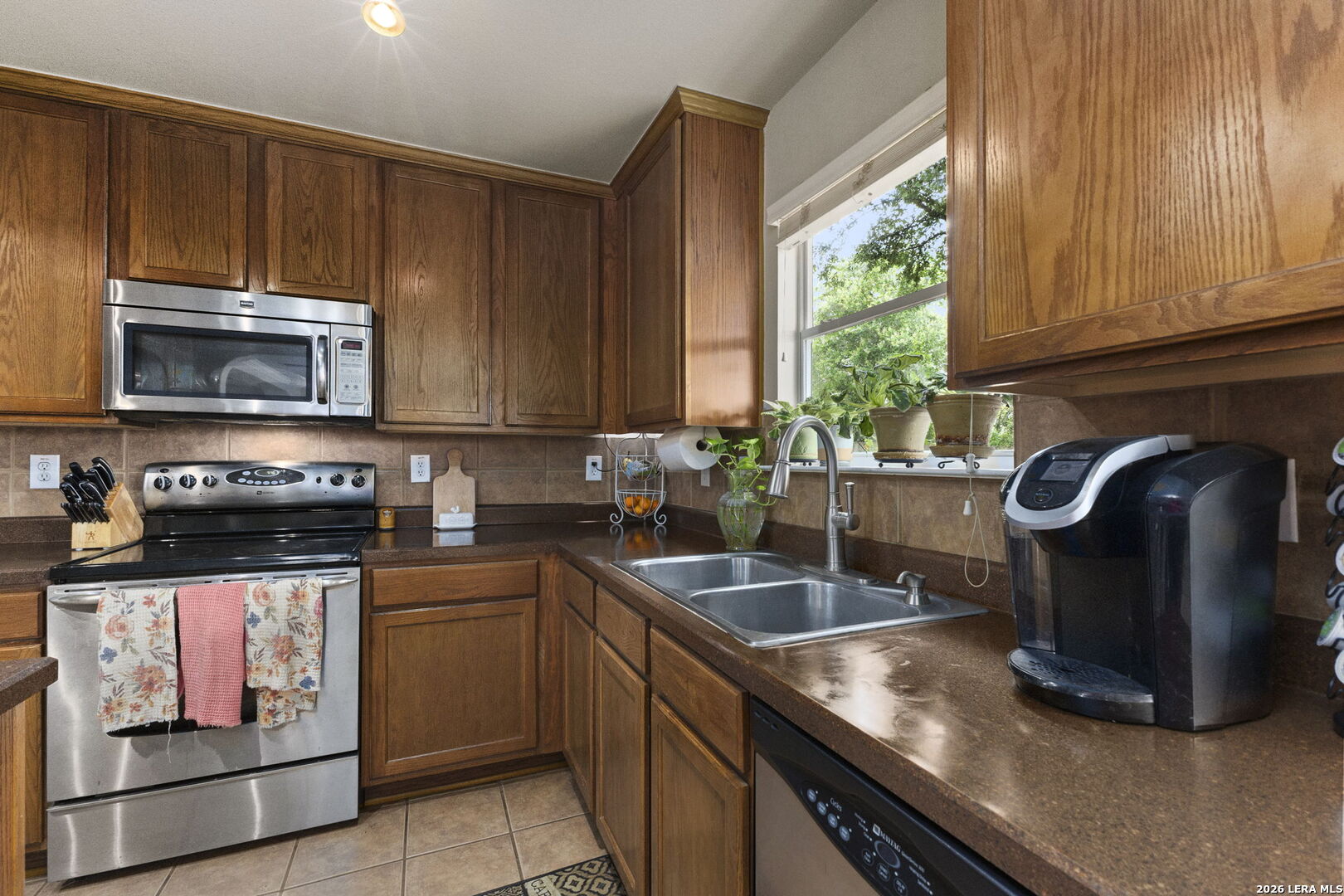 1015 Magnolia Bend San Antonio TX 78251