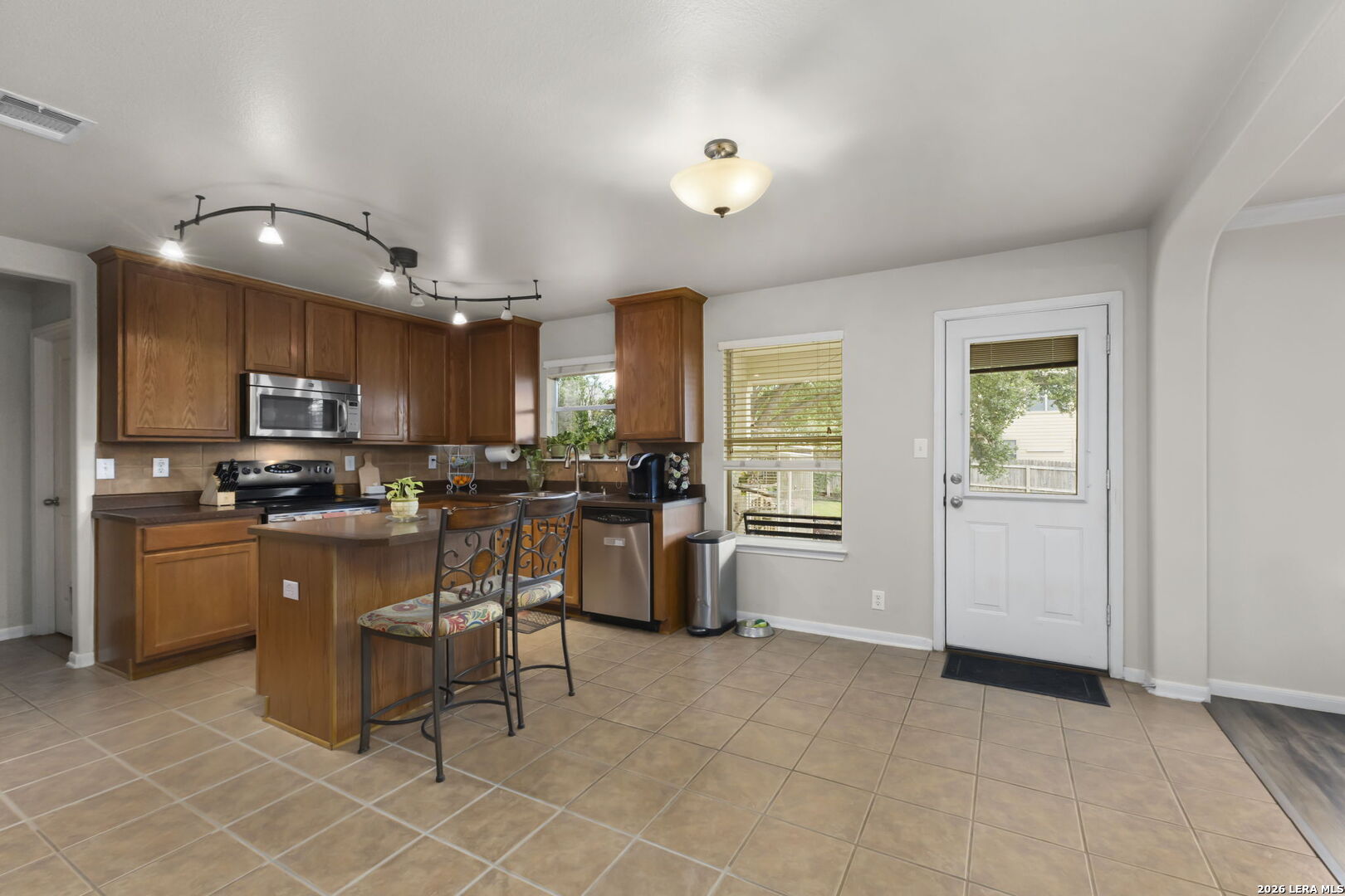 1015 Magnolia Bend San Antonio TX 78251