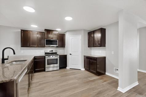 5506 Toledo Breeze San Antonio TX 78222