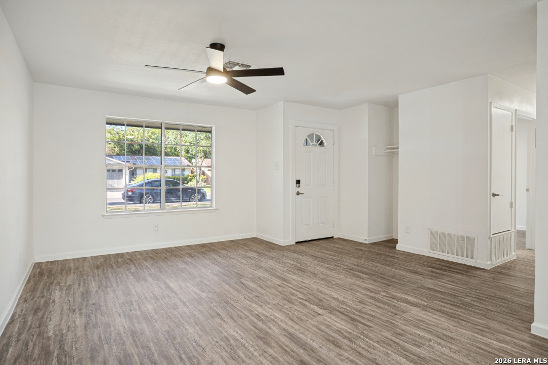 9506 Cliff Way Street San Antonio TX 78250