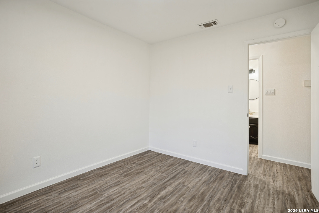 9506 Cliff Way Street San Antonio TX 78250