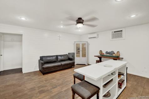149 County Road 256 Floresville TX 78114