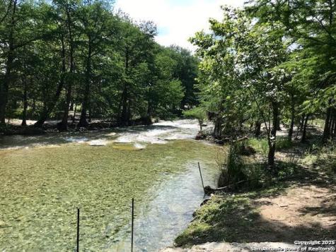 50 Indian Paintbrush Trail Concan TX 78838