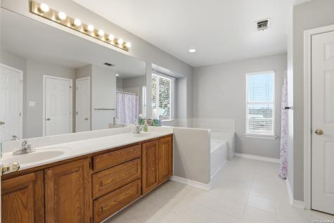 9710 Logans Ridge Drive Converse TX 78109