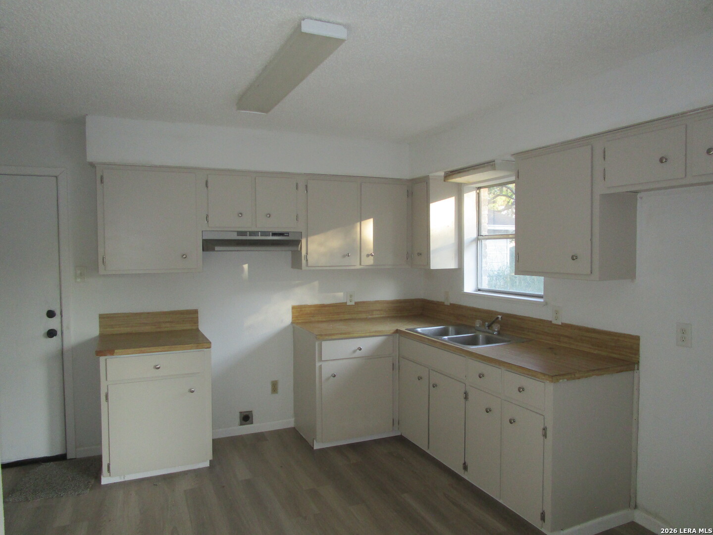 506 E Sarah Street Beeville TX 78102