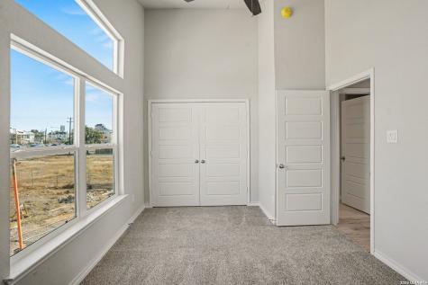 310 W Evergreen Street #107 San Antonio TX 78212