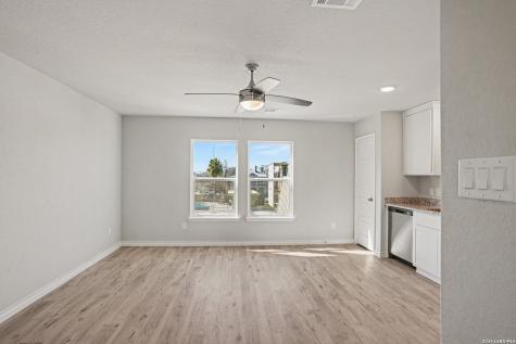 310 W Evergreen Street #107 San Antonio TX 78212