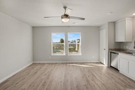 310 W Evergreen Street #107 San Antonio TX 78212