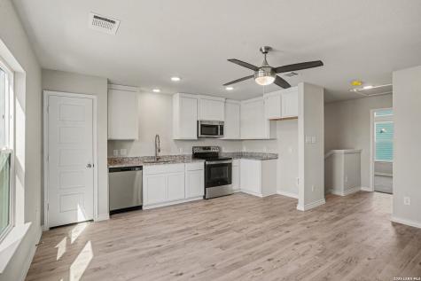 310 W Evergreen Street #107 San Antonio TX 78212