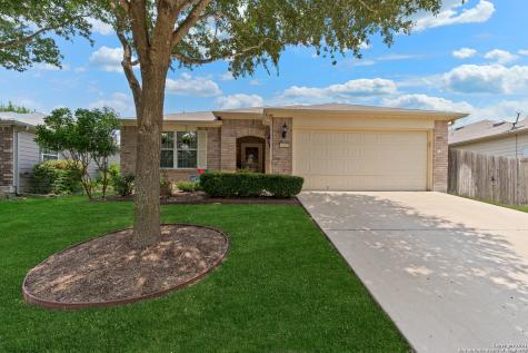 621 Planters Pass Schertz TX 78154