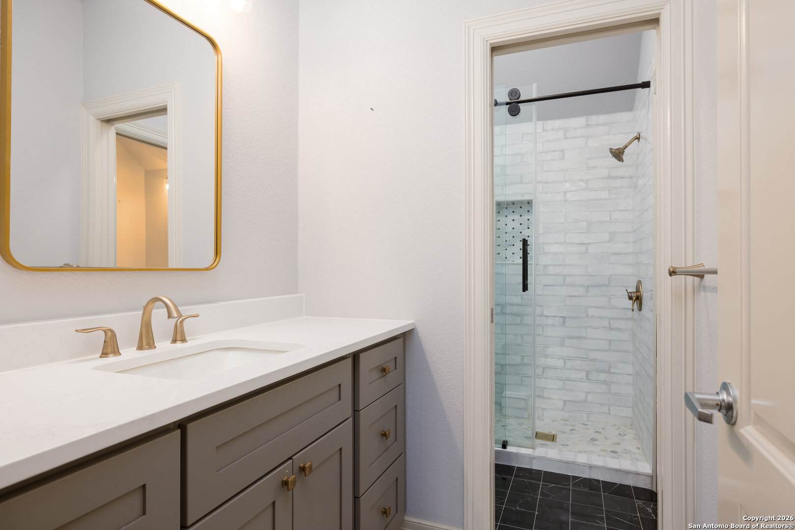 17 Burnham Glen San Antonio TX 78257