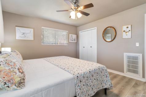 1447 Springwater Canyon Lake TX 78133