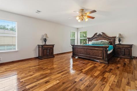 5110 Stormy Breeze San Antonio TX 78247