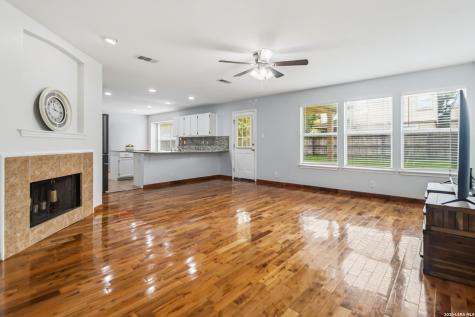 5110 Stormy Breeze San Antonio TX 78247