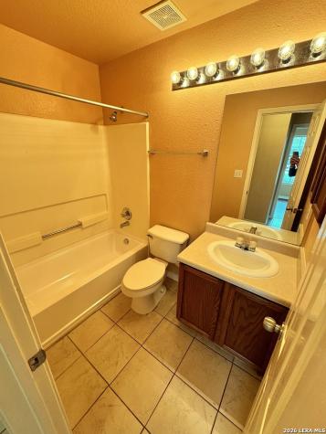 9140 Timber Path #905 San Antonio TX 78250
