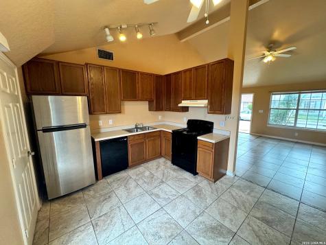 9140 Timber Path #905 San Antonio TX 78250