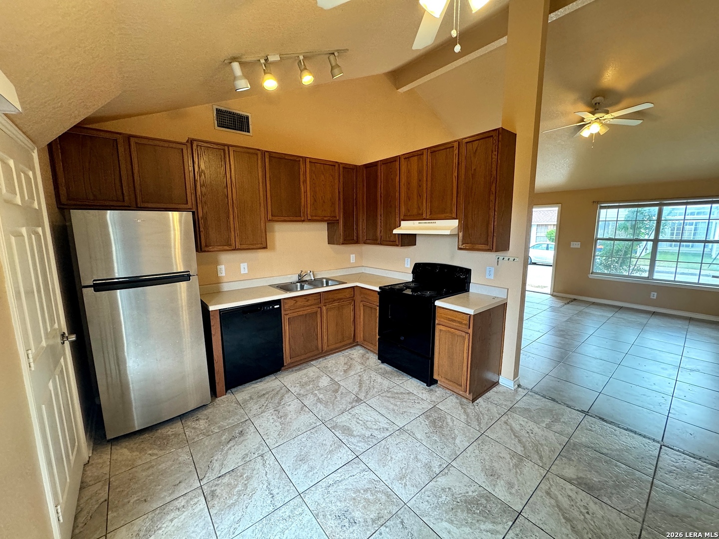 9140 Timber Path #905 San Antonio TX 78250