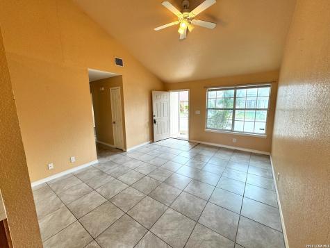9140 Timber Path #905 San Antonio TX 78250