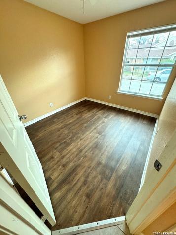 9140 Timber Path #905 San Antonio TX 78250