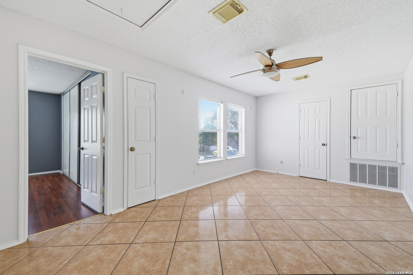 10511 Dugas Drive San Antonio TX 78245