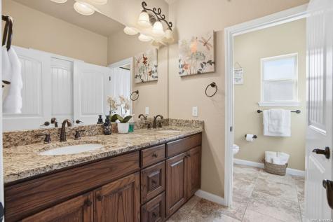 109 Bucks Lane La Vernia TX 78121