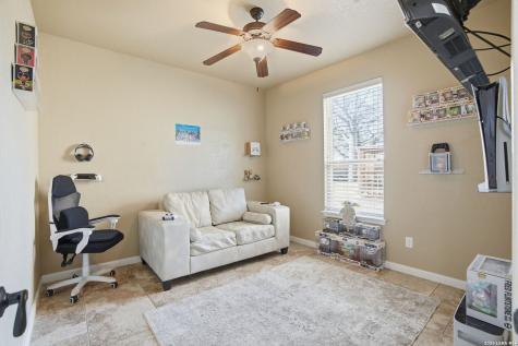 109 Bucks Lane La Vernia TX 78121