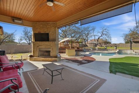 109 Bucks Lane La Vernia TX 78121
