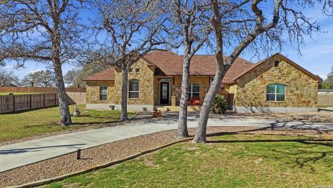 109 Bucks Lane La Vernia TX 78121