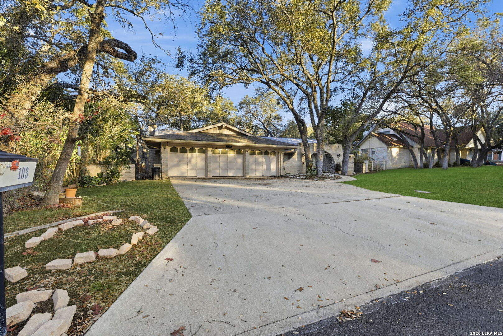 103 Castleoaks Castle Hills TX 78213
