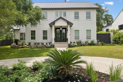 740 Elizabeth Terrell Hills TX 78209