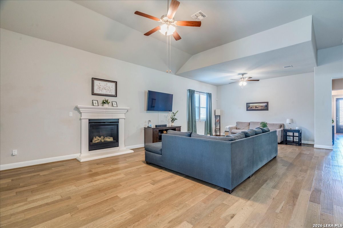 285 Cibola Kyle TX 78640