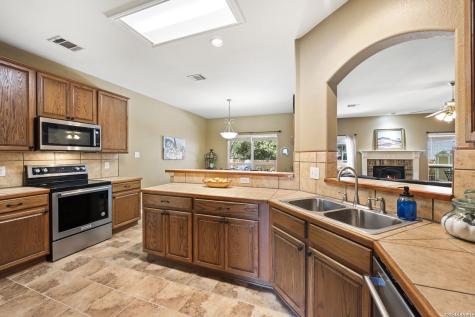 8707 Santa Fe Cove Helotes TX 78023