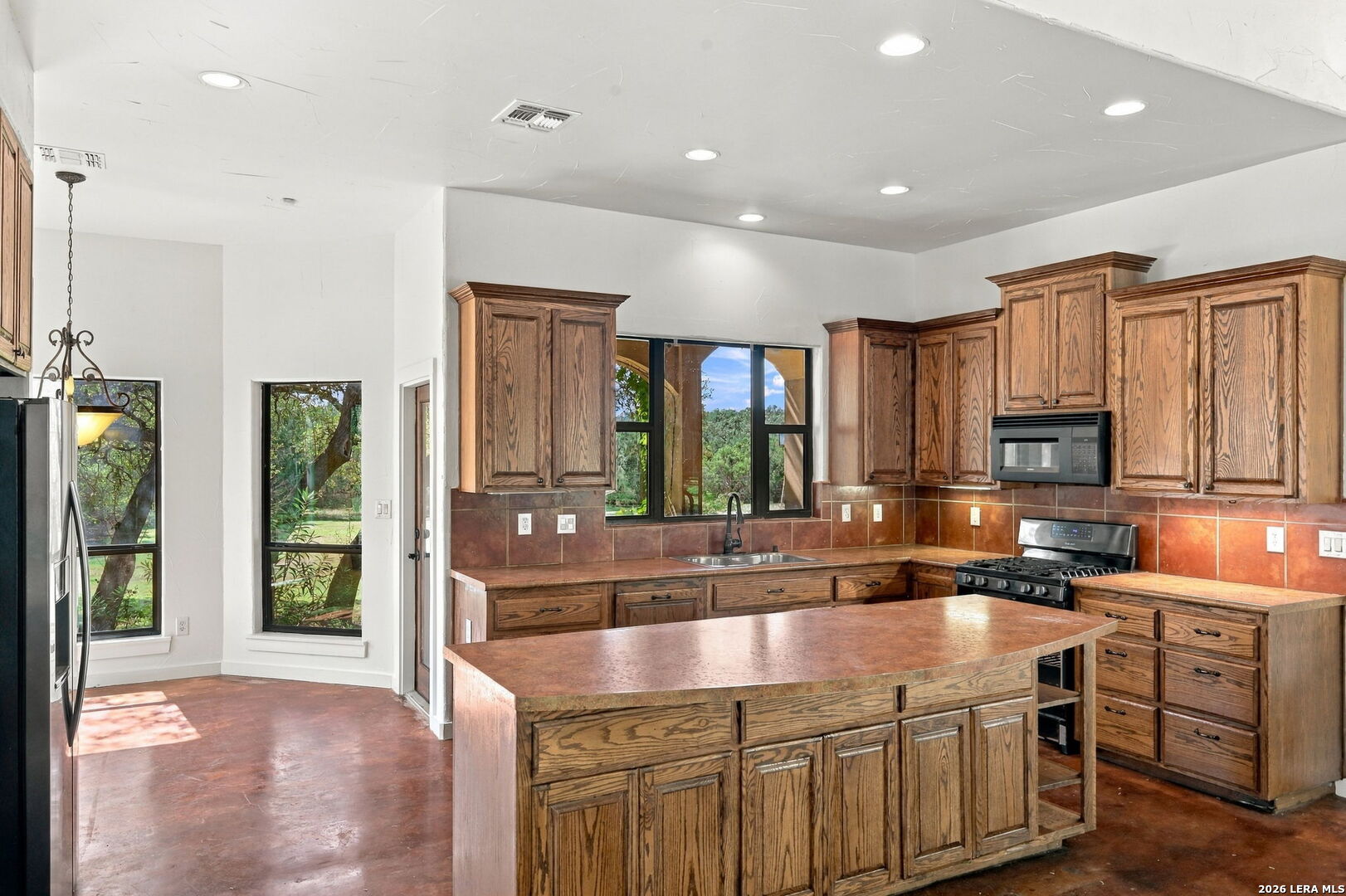 988 Coyote Ridge Spring Branch TX 78070