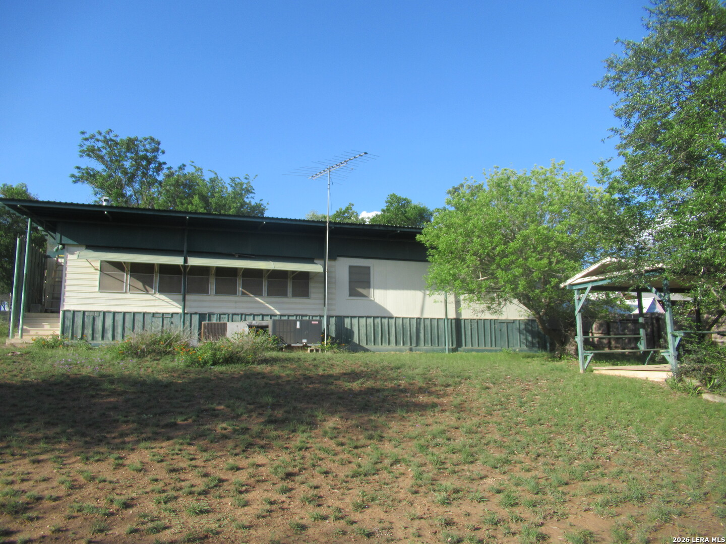 2045 Rio Ranchero Pipe Creek TX 78063