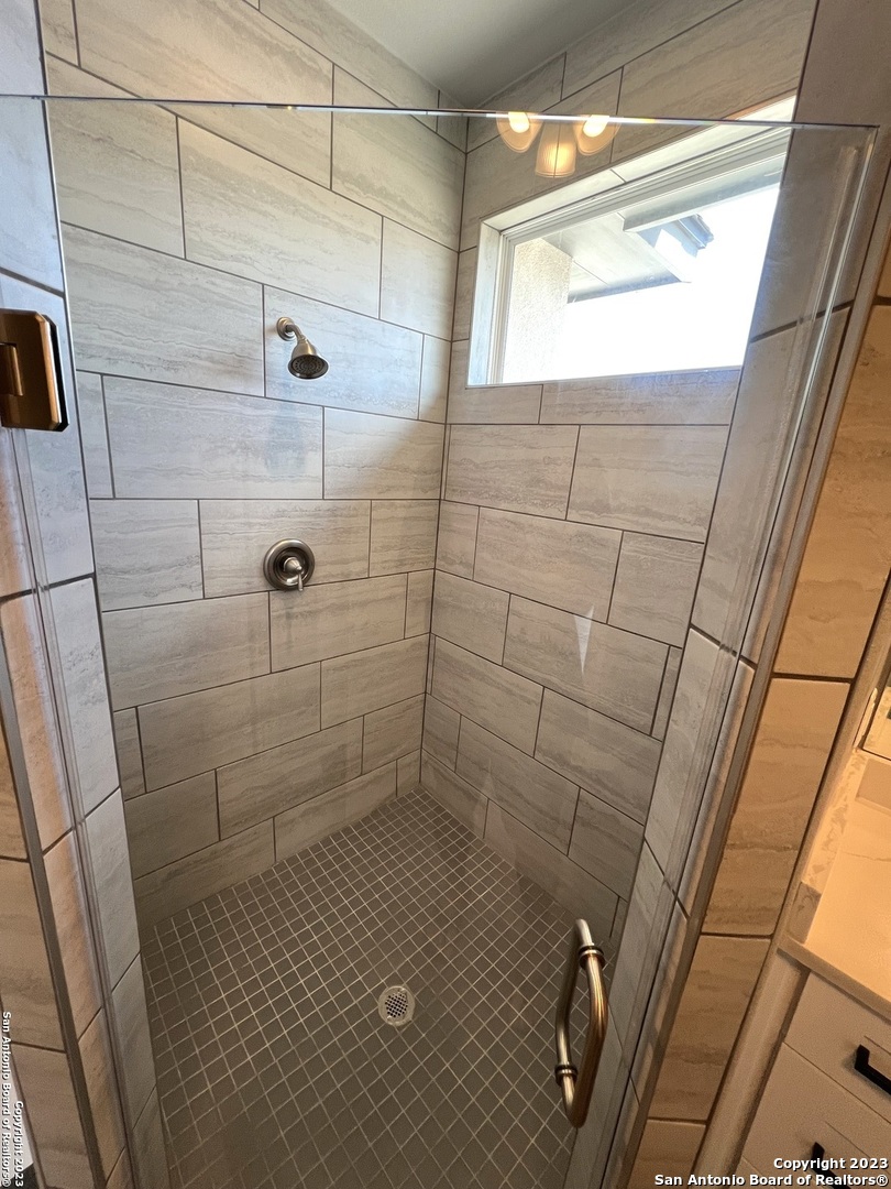 120 S Calvin Barrett Blanco TX 78606