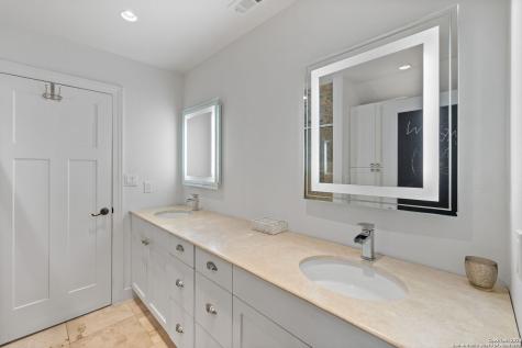 135 Blue Bonnet Boulevard Alamo Heights TX 78209