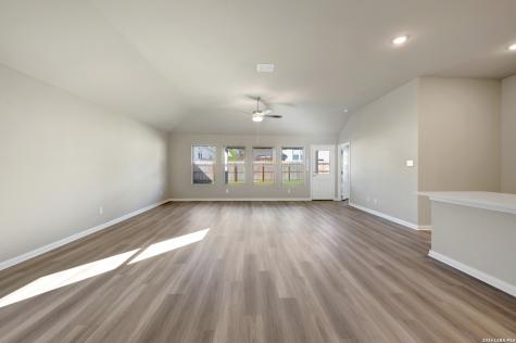 1104 Limestone Ridge Seguin TX 78155